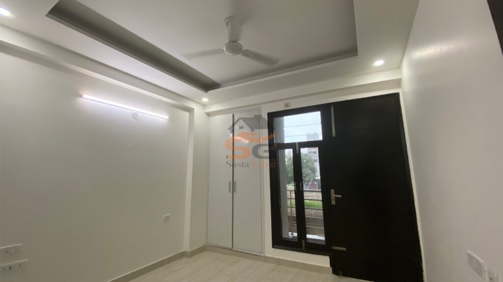3 BHK independent flat in chattarpur enclave 3 BHK flats in South Delhi