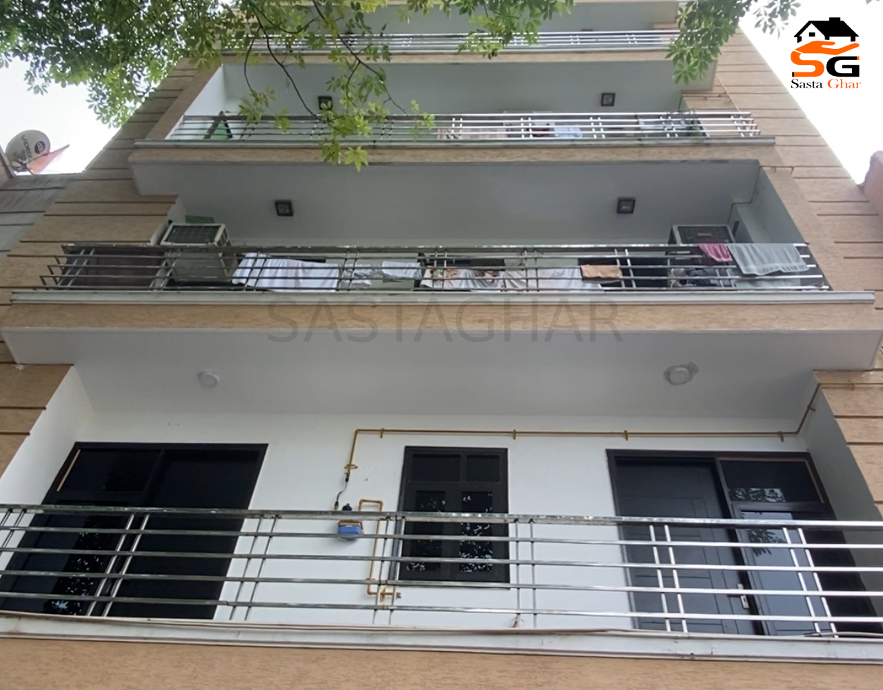 Independent Floor in Chattarpur