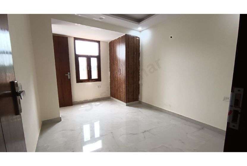2 BHK Flat For Sale With Registry