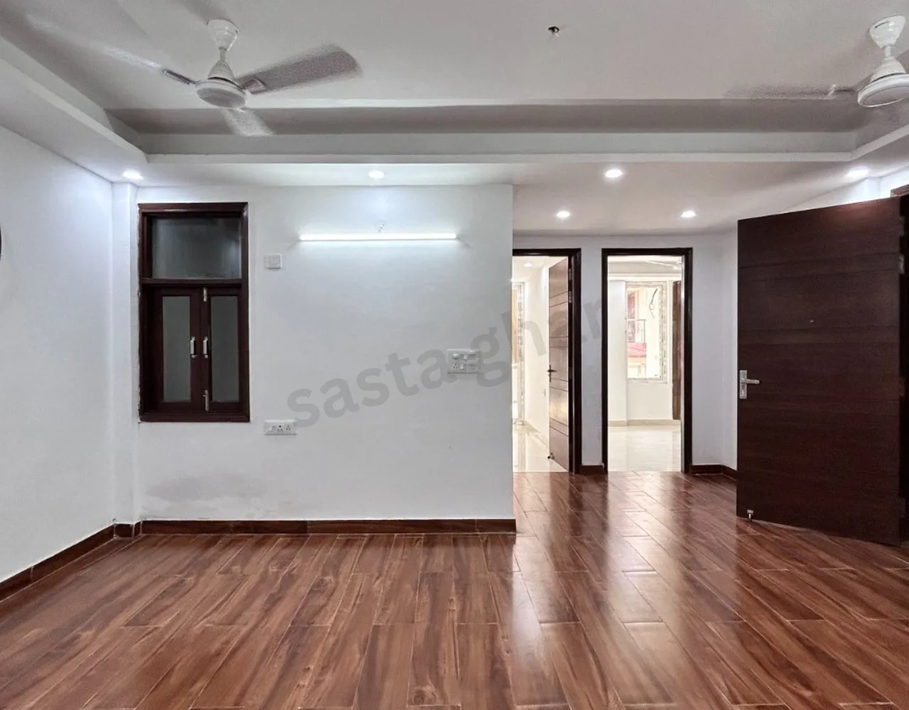 4 BHK Flat with Registry in Hargobind Enclave