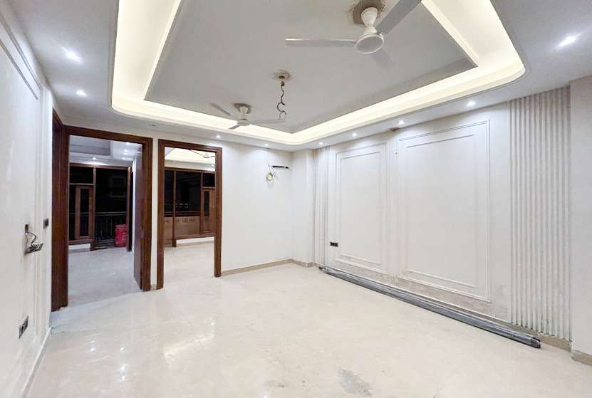 3 BHK Flat in South Delhi with registry