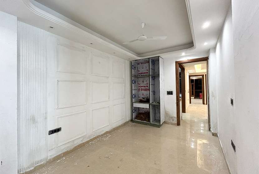 3 BHK Flat in South Delhi with registry