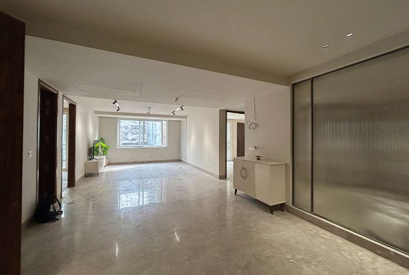 4 BHK Flat Near MG Road With Registry