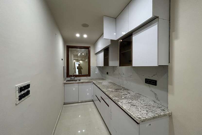 3 BHK Flat Near Main Road With Registry