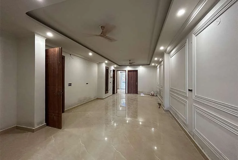 3 BHK Flat Near Main Road With Registry